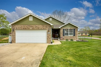 626 Westview Dr, Edwardsville, IL 62025