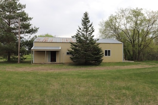 601 U S 71, Clarissa, MN 56440