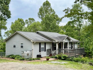 575 Rugged Top Rd, Hendersonville, NC 28792