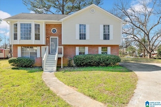1230 Longbrook Dr, Bessemer, AL 35020