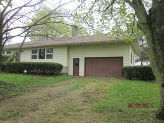 5724 Royalton Center Rd, Gasport, NY 14067