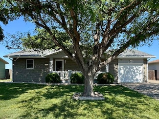 1317 Golden Belt Dr, Hays, KS 67601