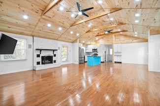 414 Fabian Place, Clarksville, TN 37043