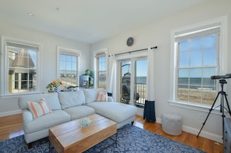148 Winthrop Shore Dr Unit 5, Winthrop, MA 02152
