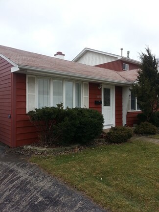 4453 W 87th St, Hometown, IL 60456