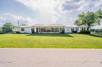 5845 Segal Rd, Brownsville, KY 42210