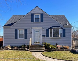 1302 Logan Rd, Ocean, NJ 07712