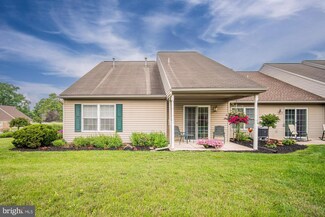 3122 Harmony Rose Ct, Dover, PA 17315