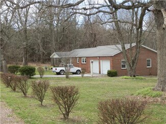 857 College St, Monteagle, TN 37356