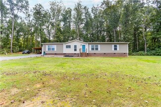 4012 Curtis Ln, Staley, NC 27355