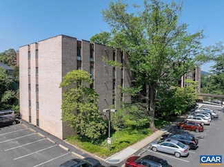 511 1st St N Unit 301, Charlottesville, VA 22902
