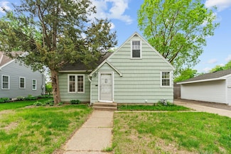 5521 W 42nd St, Saint Louis Park, MN 55416