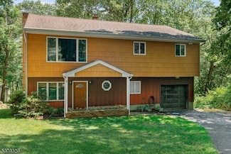 153 Valley View Dr, Rockaway, NJ 07866