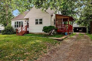 2928 SE Indiana Ave, Topeka, KS 66605