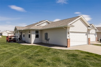 3045 Samuel Ct SW Unit C, Cedar Rapids, IA 52404