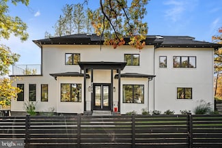 4246 15th St N, Arlington, VA 22207