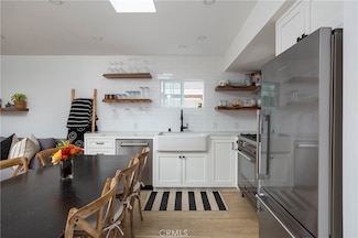 394 E 20th St, Costa Mesa, CA 92627