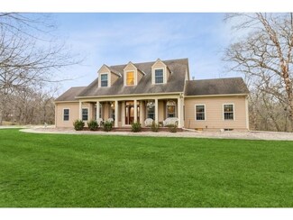 32377 S Ave, Adel, IA 50003