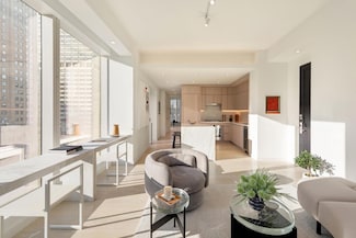 138 E 50th St Unit 28A, New York, NY 10022