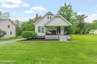 705 Sacandaga Rd, Schenectady, NY 12302