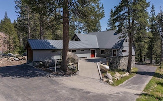 21149 Donner Pass Rd, Soda Springs, CA 95728