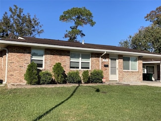 5629 Rosalie Ct, Metairie, LA 70003