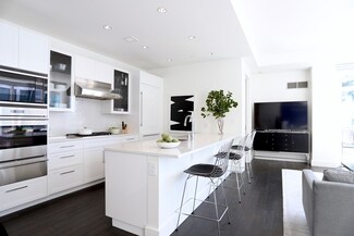 22 Liberty Dr Unit 4H, Boston, MA 02210