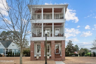 807 E Front St, New Bern, NC 28560