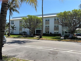 1021 3rd St S Unit 200, Naples, FL 34102