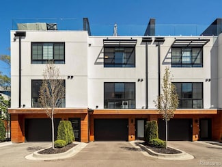 533 E Harrison Ave Unit 12, Royal Oak, MI 48067