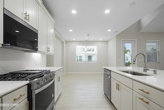 8814 Attitude Ave, Panama City Beach, FL 32413