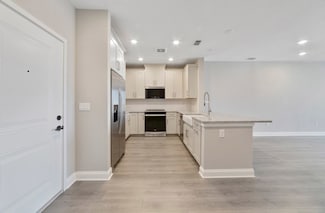Aspen with Study, Orlando, FL 32827