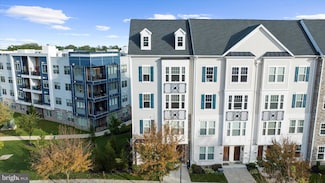 225 Charles Ellis Dr, Newtown Square, PA 19073