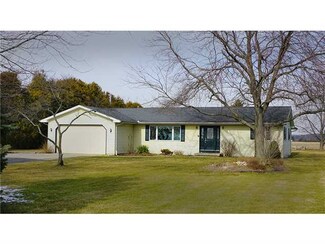 16220 Portage Rd, Bowling Green, OH 43402