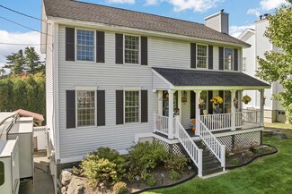 93 Meetinghouse Ln, Manchester, NH 03109