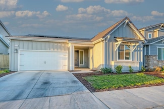 4177 Beverly Ave, Clovis, CA 93619
