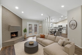 1300 Timbercrest Dr, Benbrook, TX 76126