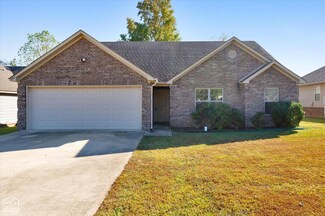 997 Russell Hill Dr, Jonesboro, AR 72404