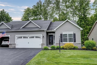 1004 Railway Crossing Unit PVT, Webster, NY 14580
