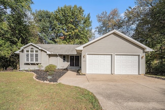 44811 Paw Rd, Paw Paw, MI 49079