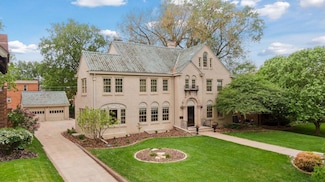 1750 Summit Ave, Saint Paul, MN 55105