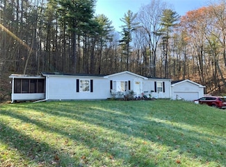 8 Knollwood Dr, Freeville, NY 13068