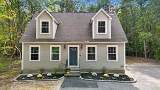 516 Falmouth Rd, Windham, ME 04062