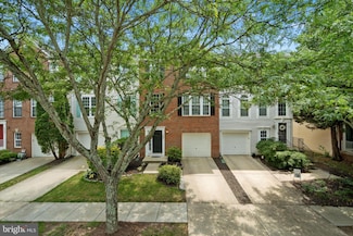 43459 Laidlow St, Chantilly, VA 20152