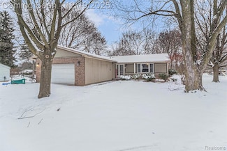 6191 Rawsonville Rd, Belleville, MI 48111