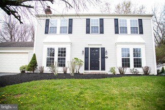 332 Candlewyck Ln, Hershey, PA 17033