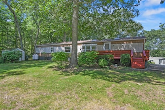 28 Nashua St, Norwich, CT 06360