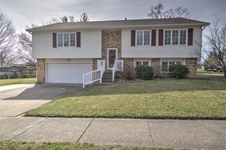 2819 S Forrest Ln, Decatur, IL 62521