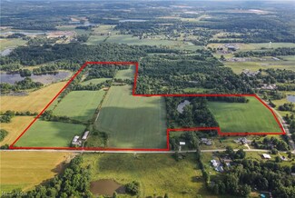 3527 Lake Rockwell Rd, Ravenna, OH 44266
