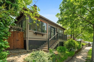 15 Herbert Rd, Quincy, MA 02171